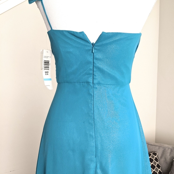 New Floor Length Formal Dress. One shoulder. - Picture 7 of 9